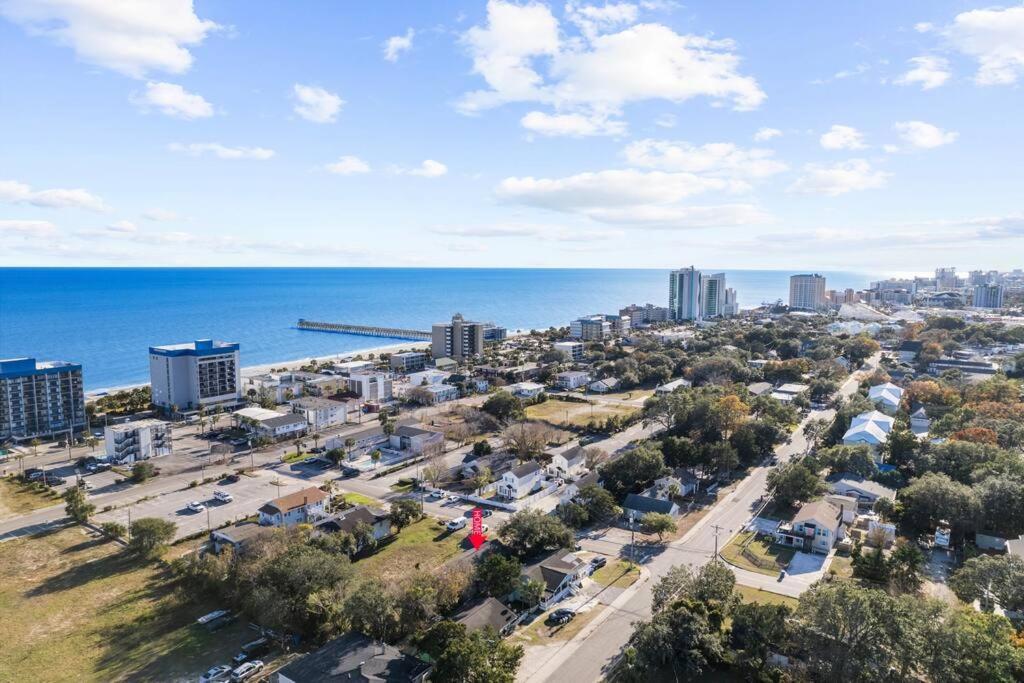 Gorgeous Centrally Located Ocean View 2 King, Huge Private Yard & Deck, Firepit, Bbq, & Game Tables 默特尔比奇 外观 照片