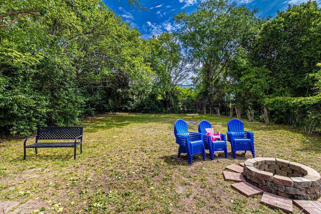 Gorgeous Centrally Located Ocean View 2 King, Huge Private Yard & Deck, Firepit, Bbq, & Game Tables 默特尔比奇 外观 照片