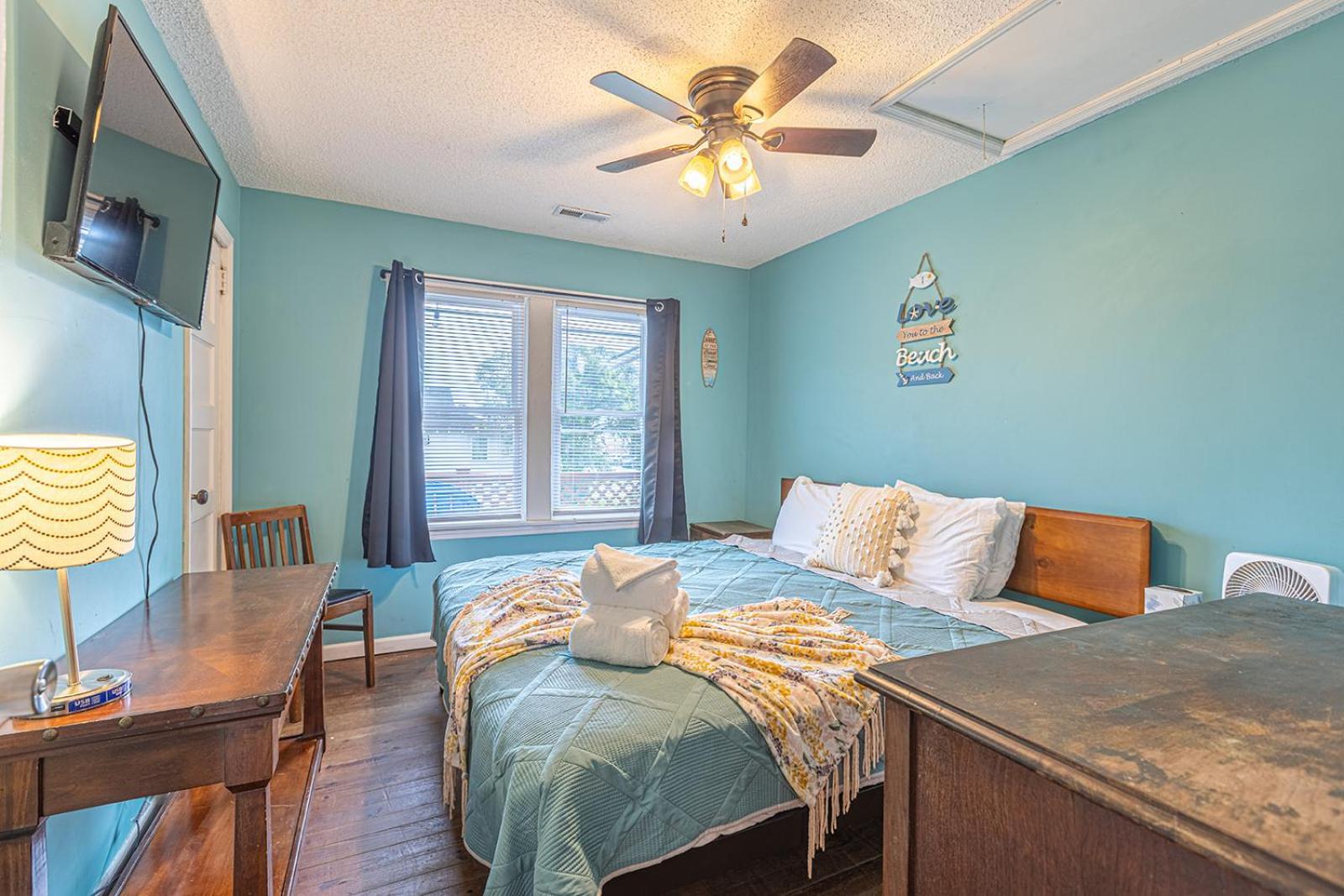 Gorgeous Centrally Located Ocean View 2 King, Huge Private Yard & Deck, Firepit, Bbq, & Game Tables 默特尔比奇 外观 照片