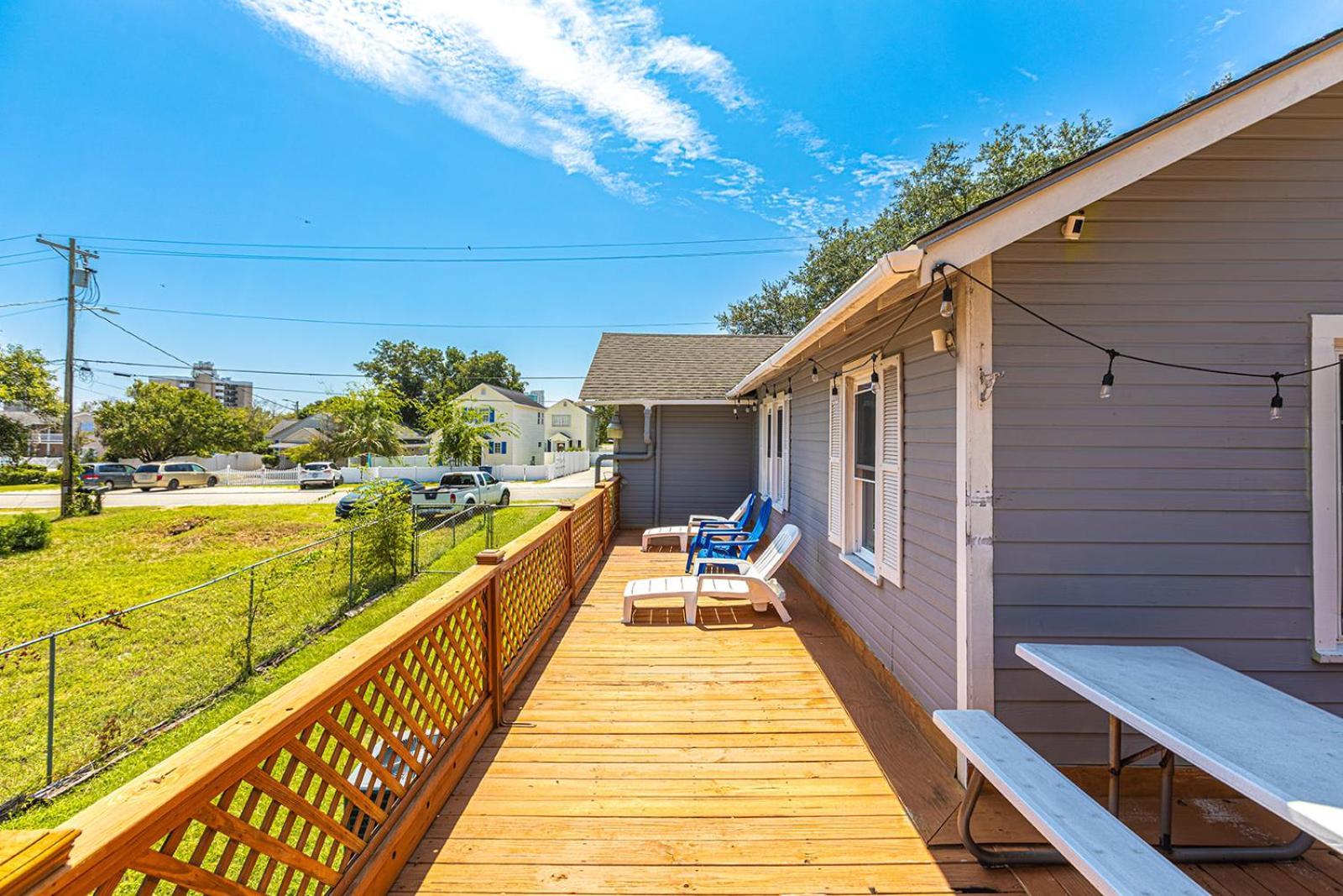 Gorgeous Centrally Located Ocean View 2 King, Huge Private Yard & Deck, Firepit, Bbq, & Game Tables 默特尔比奇 外观 照片